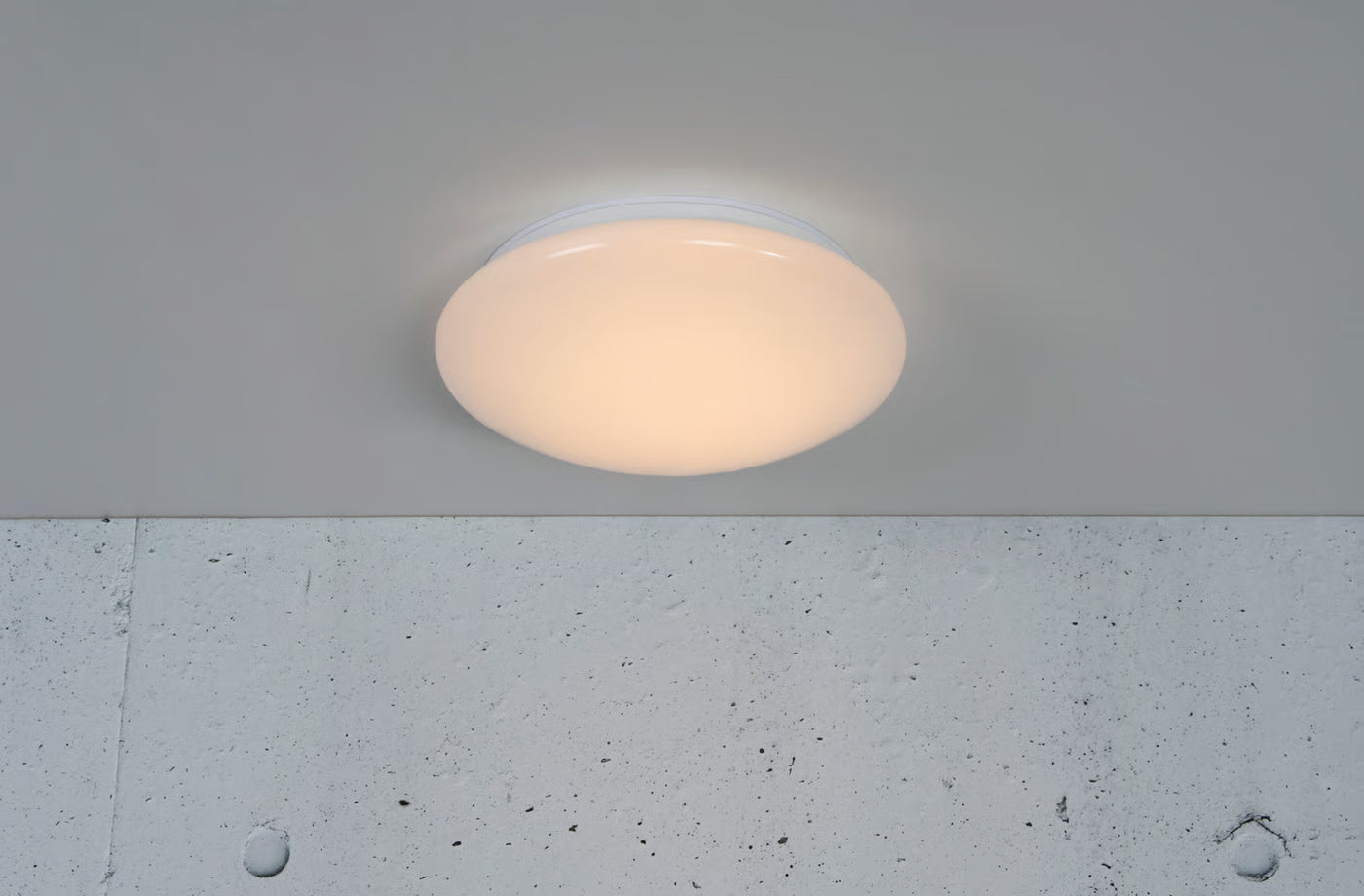 Montone 18 / 33 Badkamerlamp -2700K - 4000 K