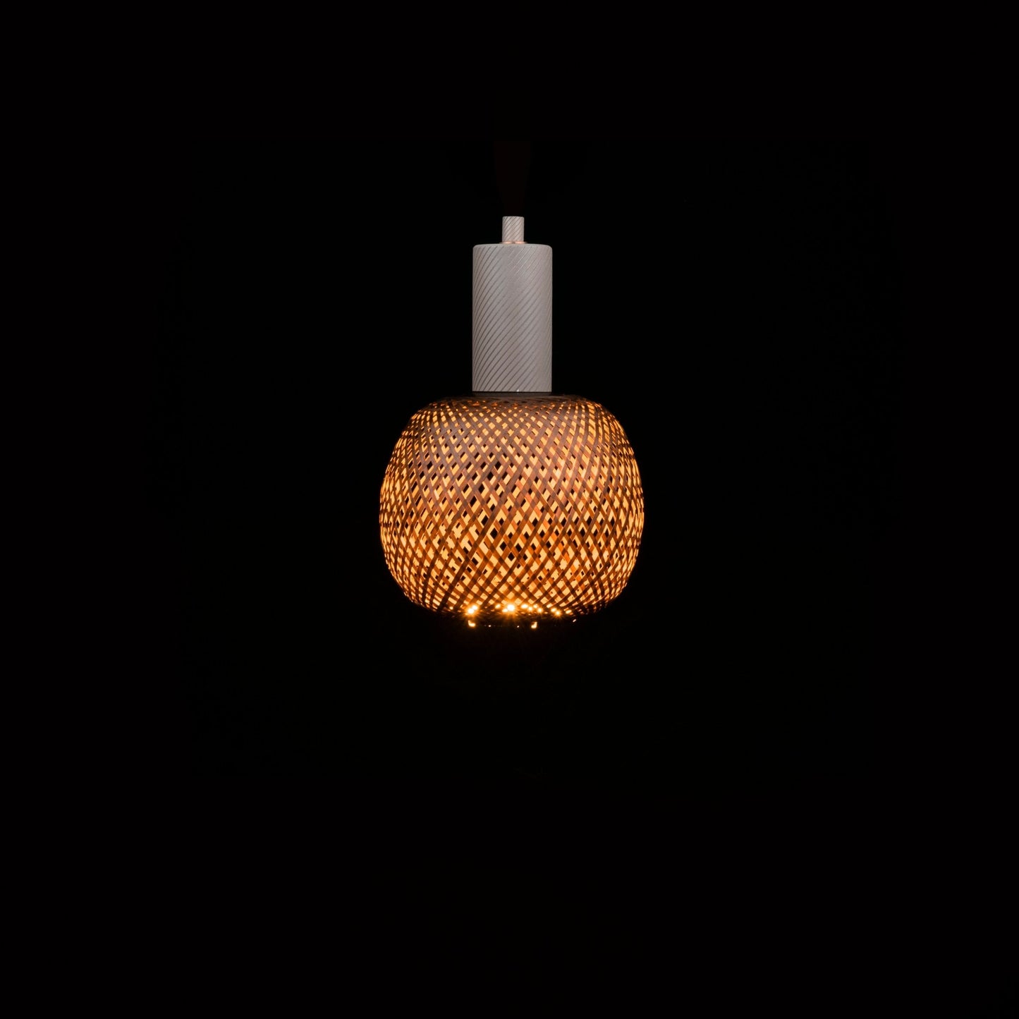 LED Floating Globe 180 Bronze Bamboo 18cm 5 W | 270 lm | 2200 K | CRI +90 - VerlichtWonen