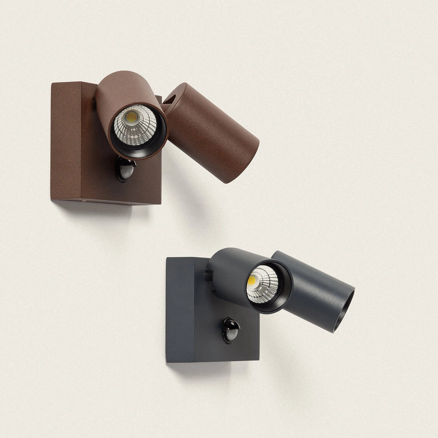 VerlichtWonen Wandlamp Outdoor Twee Spots met sensor Kyra - VerlichtWonen