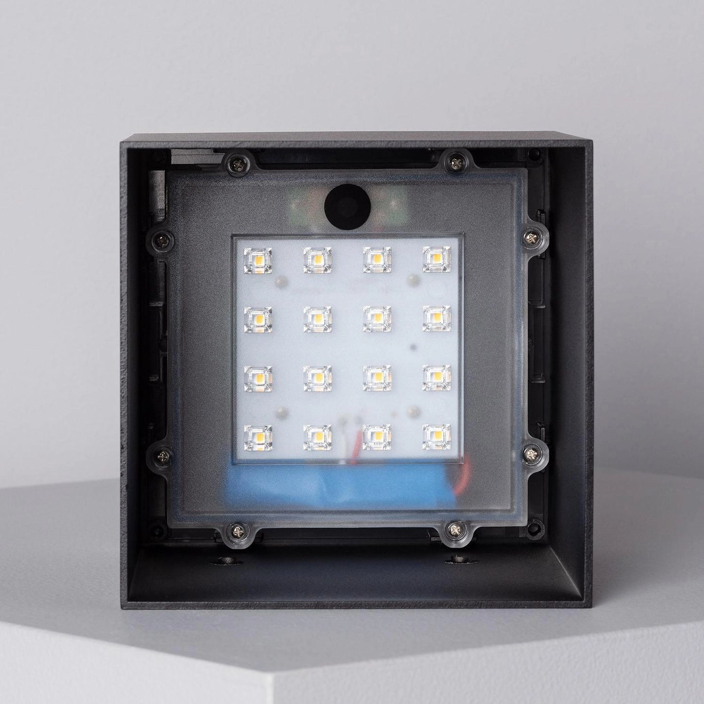 VerlichtWonen Wandlamp Zonne - energie Bewegingsmelder Albi - VerlichtWonen