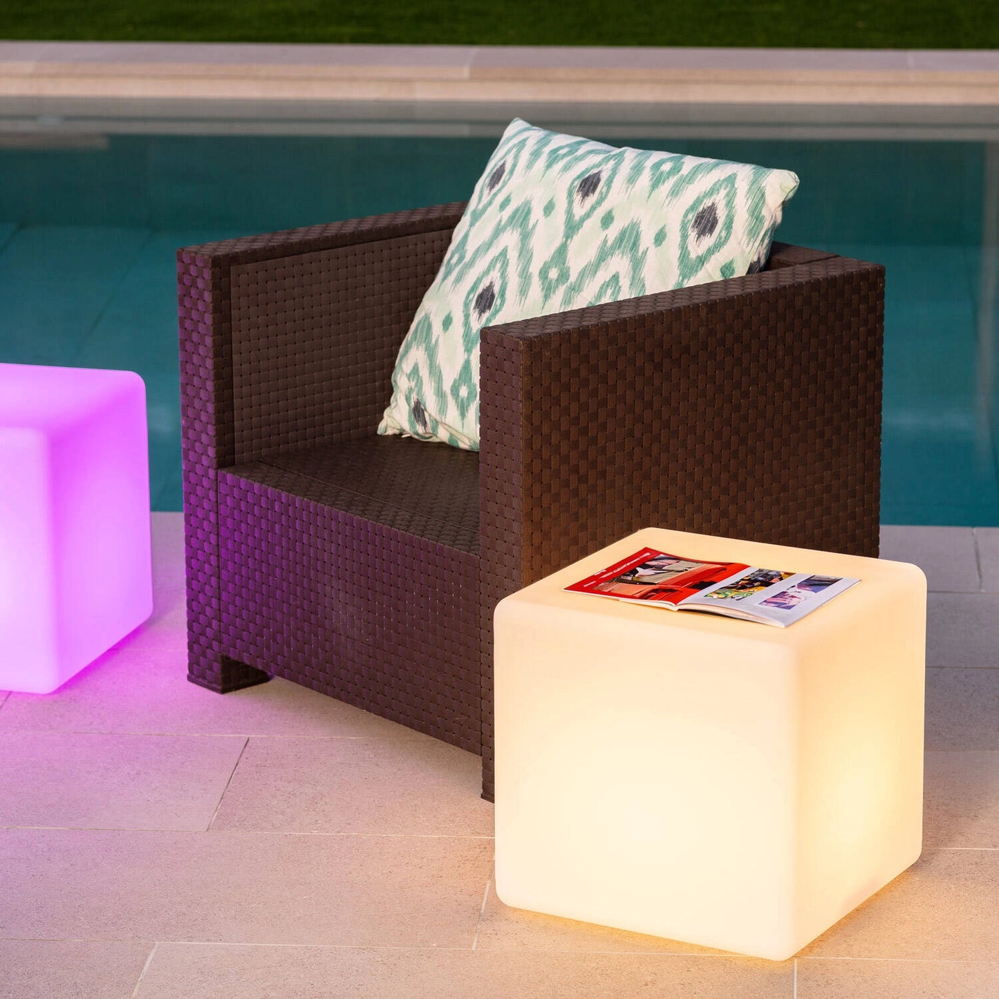 VerlichtWonen Kubus LED RGBW Oplaadbaar Almeria - VerlichtWonen