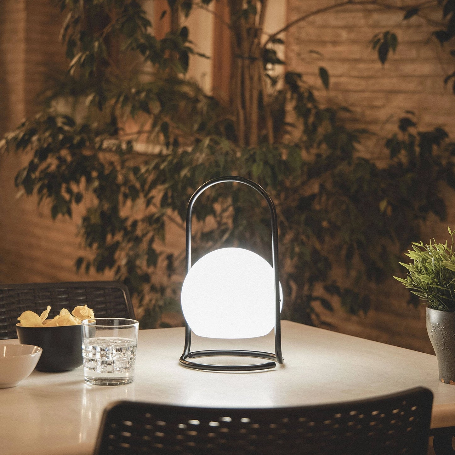 VerlichtWonen Tafellamp Outdoor LED Metaal met USB oplaadbaar Duisburg