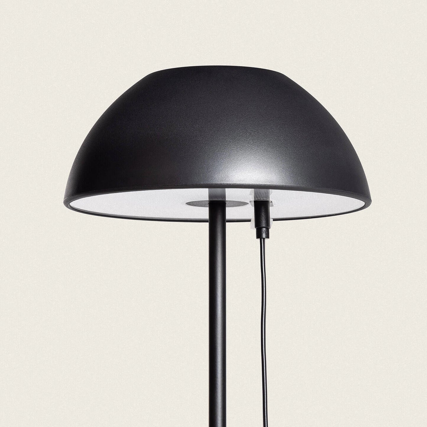 VerlichtWonen Tafellamp LED 2W Draagbaar Oplaadbaar USB Coburg - VerlichtWonen
