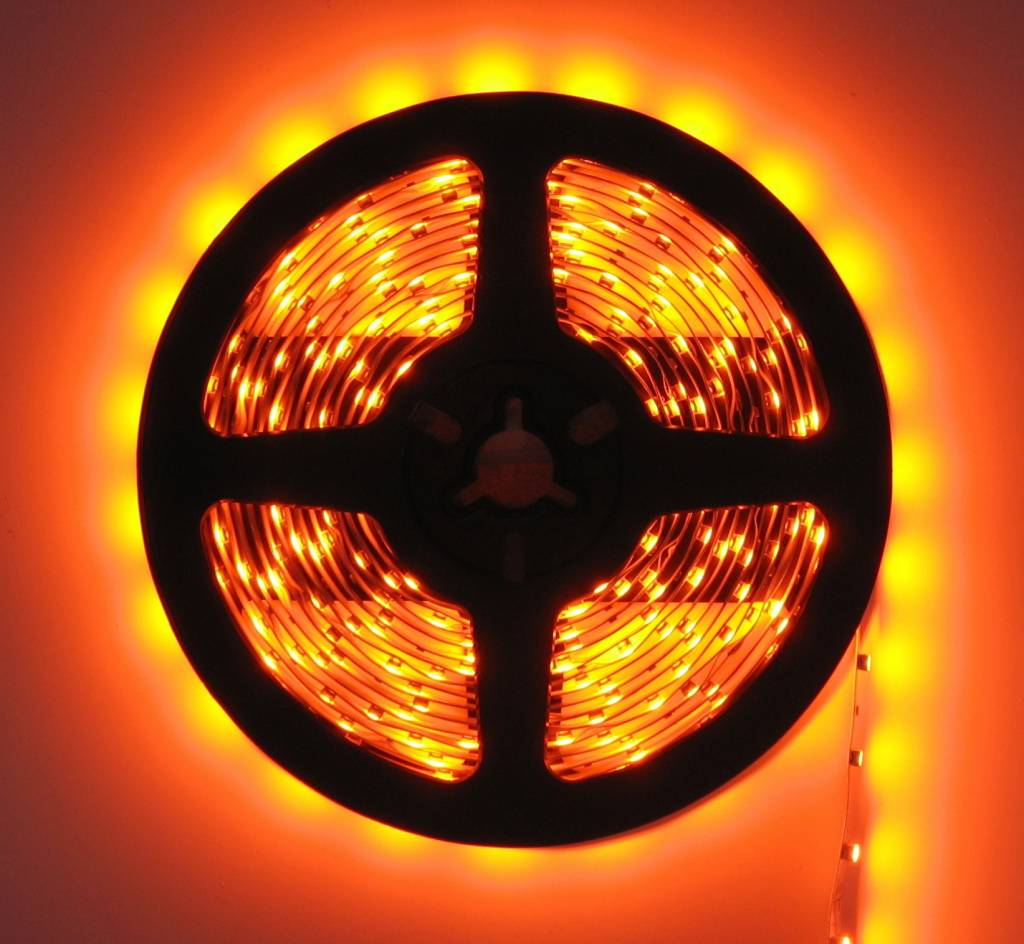 VerlichtWonen LEDSTRIP IP22 - 12V 5 METER ORANGE 10MM - VerlichtWonen